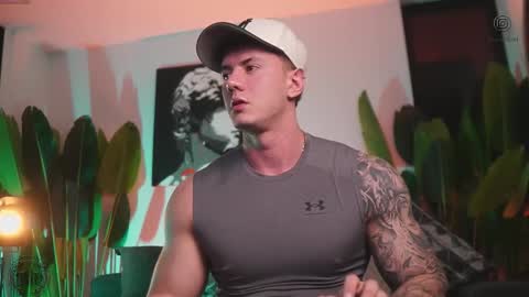 Thomas Falcon online show from November 2025 01:03:02 AM