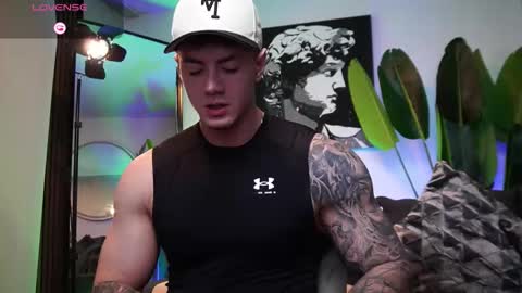 Thomas Falcon online show from February 2026 12:15:01 AM