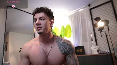 Thomas Falcon online show from February 2026 10:22:01 PM