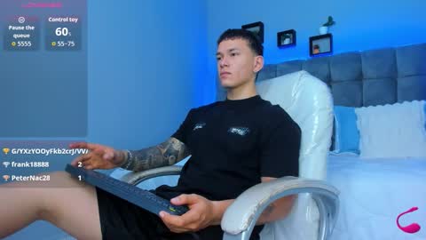 Thomas online show from December 2025 10:33:01 AM