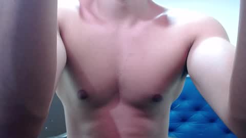 Snapshot of thomas_neuman chatting on January 2025 03:50:01 PM Thomas online show from January 2025 03:50:01 PM