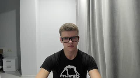 Tomas online show from December 2024 12:09:01 AM