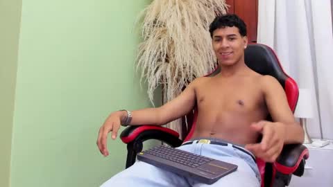 Thomas Valkov online show from April 2026 11:24:01 AM