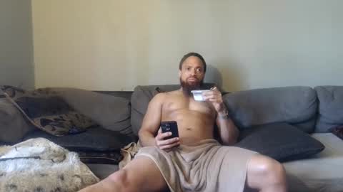 Snapshot of thomasgwhitecft chatting on February 2025 09:46:02 PM FatherTime online show from February 2025 09:46:02 PM