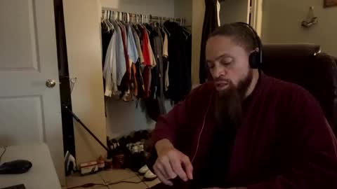 Snapshot of thomasgwhitecft chatting on February 2025 04:37:02 PM FatherTime online show from February 2025 04:37:02 PM
