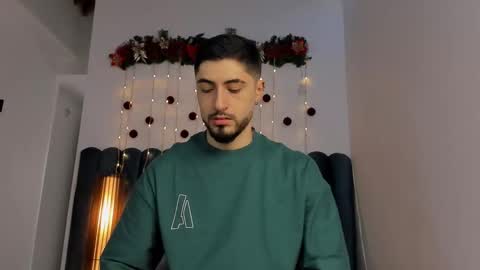 sweetfit boy online show from December 2025 07:09:01 PM