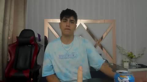 thomasthund online show from January 2026 01:02:01 PM