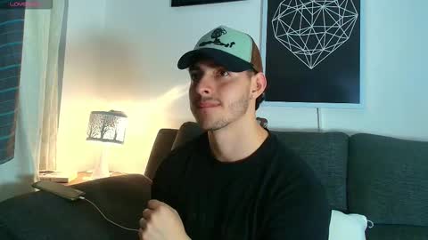 Snapshot of thomylov chatting on January 2026 02:05:02 AM thomylov online show from January 2026 02:05:02 AM