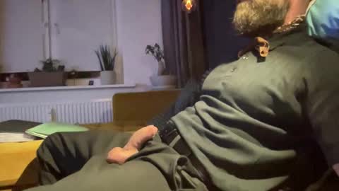 Snapshot of throatface_killah chatting on September 2025 10:01:02 PM throatface_killah online show from September 2025 10:01:02 PM