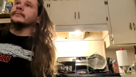 thunder8u42 online show from December 2025 12:54:01 PM