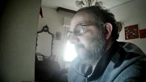 Snapshot of thunderflash73 chatting on February 2025 07:37:01 AM Little Wolf online show from February 2025 07:37:01 AM