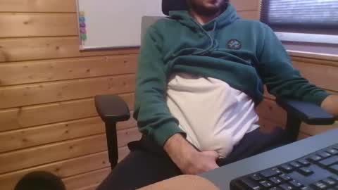 Snapshot of thx_4some_sharing chatting on February 2025 10:37:02 AM toobigcockforonegirl online show from February 2025 10:37:02 AM