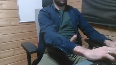 Snapshot of thx_4some_sharing chatting on March 2025 12:59:01 AM toobigcockforonegirl online show from March 2025 12:59:01 AM