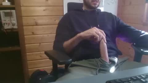 Snapshot of thx_4some_sharing chatting on October 2025 08:48:02 AM toobigcockforonegirl online show from October 2025 08:48:02 AM