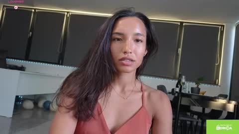 Snapshot of tia_j chatting on May 2026 05:07:02 PM tia_j online show from May 2026 05:07:02 PM