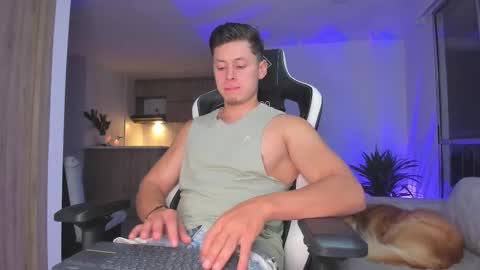 santiago online show from February 2026 12:04:02 AM