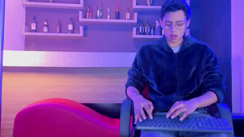   online show from May 2026 03:14:02 AM