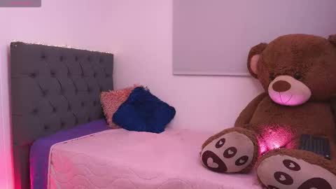 Snapshot of tiana_sanders chatting on February 2026 01:46:01 AM TATIANA online show from February 2026 01:46:01 AM