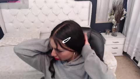 Snapshot of tiana_scot chatting on September 2025 11:33:02 AM LIA online show from September 2025 11:33:02 AM