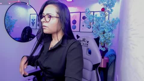 Tiara  online show from January 2026 03:43:01 AM