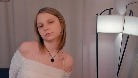 Lily online show from March 2026 09:16:01 AM