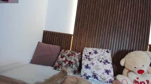 tifanny_doll01 online show from November 2025 02:27:01 PM