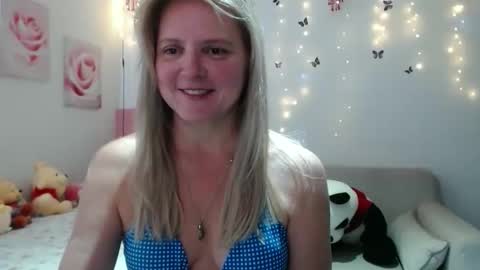 Snapshot of tifanycoopers chatting on March 2026 02:33:02 PM Tifany online show from March 2026 02:33:02 PM