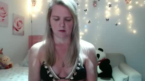 Snapshot of tifanycoopers chatting on March 2026 11:26:02 AM Tifany online show from March 2026 11:26:02 AM