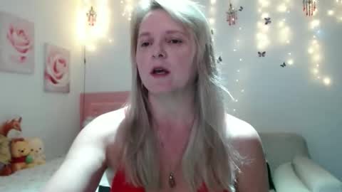 Snapshot of tifanycoopers chatting on March 2026 11:48:02 AM Tifany online show from March 2026 11:48:02 AM