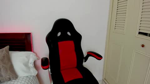 tifanymonroehot online show from February 2026 12:08:02 PM