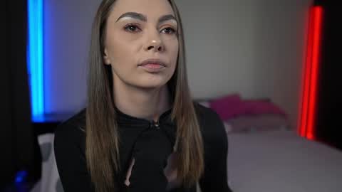 Tiffany online show from March 2025 12:53:01 AM