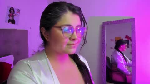 Tiff Luxx online show from February 2026 01:41:01 PM