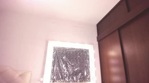 Tiff online show from February 2025 04:27:01 AM