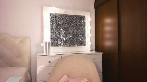 Tiff online show from February 2026 01:43:02 AM