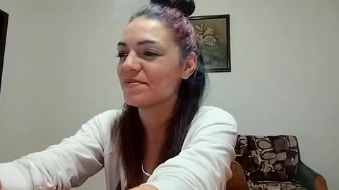 Snapshot of tiffany_chloe chatting on February 2025 09:43:02 PM Tiffany online show from February 2025 09:43:02 PM