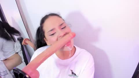 Tiffany online show from January 2026 03:52:02 AM