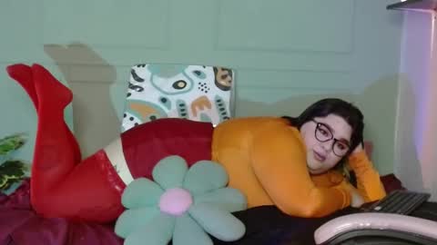 dont forget ask for custom vids  online show from December 2024 10:05:02 AM