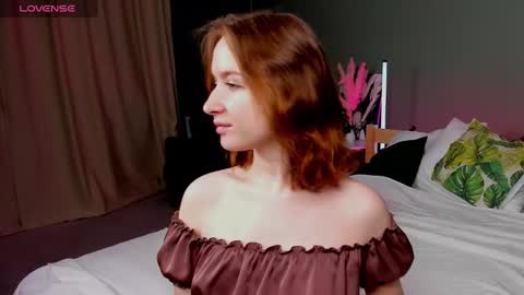 tiffany_roy online show from December 2024 03:06:01 AM