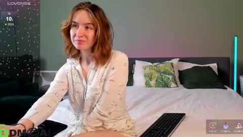 tiffany_roy online show from January 2025 02:54:01 AM