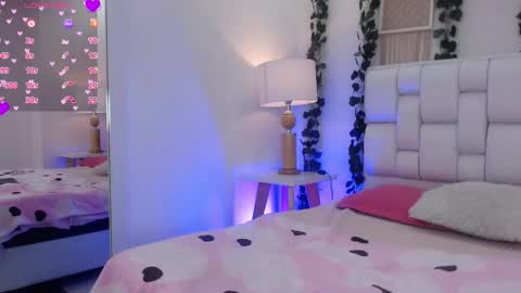 Snapshot of tiffanygh_ chatting on November 2025 07:48:02 PM Tiffany online show from November 2025 07:48:02 PM