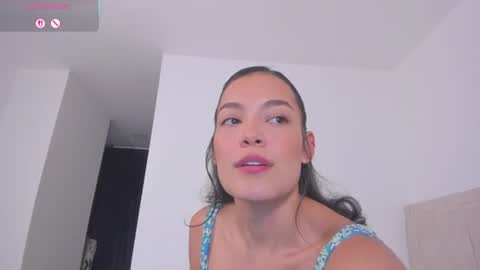 Snapshot of tiffanyrusso chatting on August 2026 06:05:02 AM TIFFANY online show from August 2026 06:05:02 AM