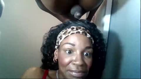 tiffanyslim274 online show from December 2024 05:18:02 PM