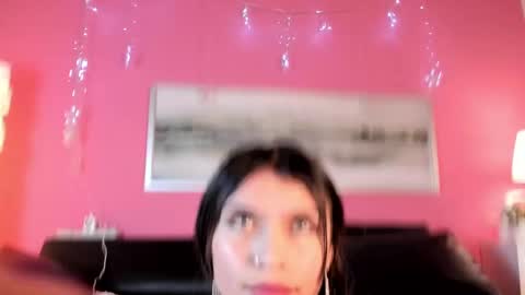 Snapshot of tiffanysuarez_ chatting on February 2025 01:44:02 AM Stefany Suarez online show from February 2025 01:44:02 AM