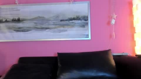 Snapshot of tiffanysuarez_ chatting on September 2025 08:14:01 PM Stefany Suarez online show from September 2025 08:14:01 PM