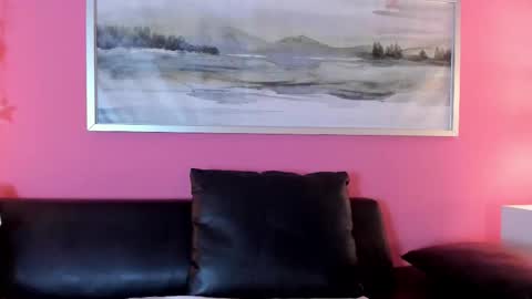 Snapshot of tiffanysuarez_ chatting on November 2025 08:31:01 PM Stefany Suarez online show from November 2025 08:31:01 PM