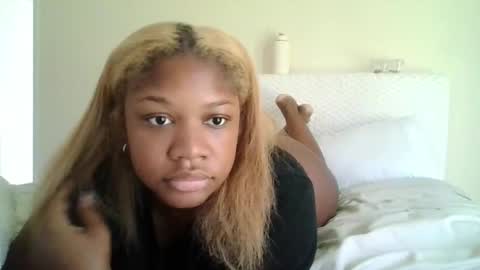 Tiffany online show from October 2025 05:59:02 PM