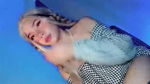 Snapshot of tight_elliana chatting on October 2025 06:17:02 PM tight_elliana online show from October 2025 06:17:02 PM
