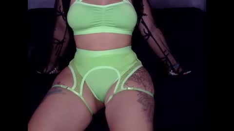 tiinkerbell26 online show from February 2026 03:58:01 AM