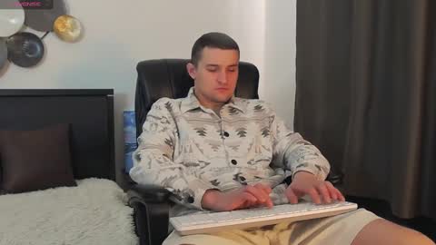 Snapshot of tim_mart chatting on January 2025 11:53:02 AM ask me online show from January 2025 11:53:02 AM