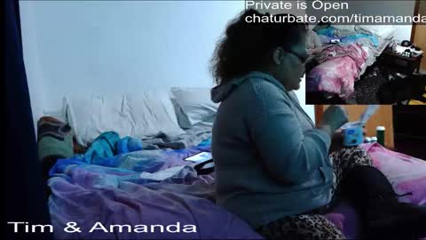 Tim  Amanda online show from November 2025 08:54:02 PM